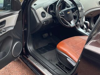 2013 Chevrolet Cruze I Рестайлинг, коричневый, 720000 рублей, вид 4