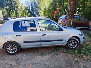 2002 Renault Symbol I Рестайлинг, серый, 160000 рублей, вид 3