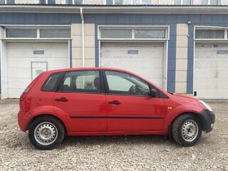 2003 Ford Fiesta Mk5, красный, 185000 рублей, вид 4