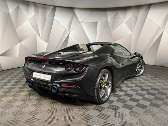 2021 Ferrari F8 Spider, чёрный, 29990000 рублей - вид 15