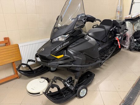 2024 BRP Ski-Doo Skandic 900, чёрный, 2400000 рублей, вид 2