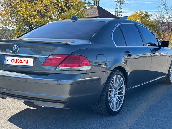 2005 BMW 7 серии Long 740Li IV (E65/E66) Рестайлинг, серый, 1500000 рублей - вид 5