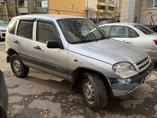 2006 Chevrolet Niva I, серебристый, 250000 рублей, вид 3
