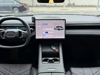 2025 Lynk & Co 10 18.4 kWh, чёрный, 4111222 рублей, вид 4