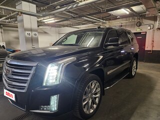 2018 Cadillac Escalade IV, чёрный, 4300000 рублей, вид 3