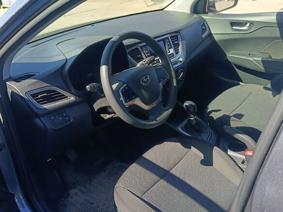 2022 Hyundai Solaris II Рестайлинг, серый, 1299000 рублей - вид 4