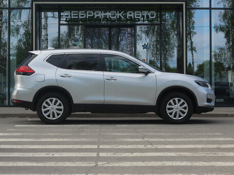 2019 Nissan X-Trail III Рестайлинг, серебристый, 1650000 рублей, вид 4