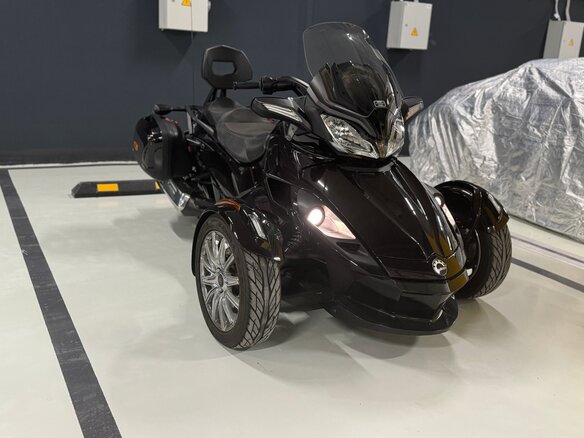 2014 BRP Can-Am Spyder, чёрный, 1200000 рублей - вид 5