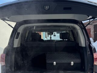 2010 Infiniti QX56 II, пурпурный, 2400000 рублей, вид 5