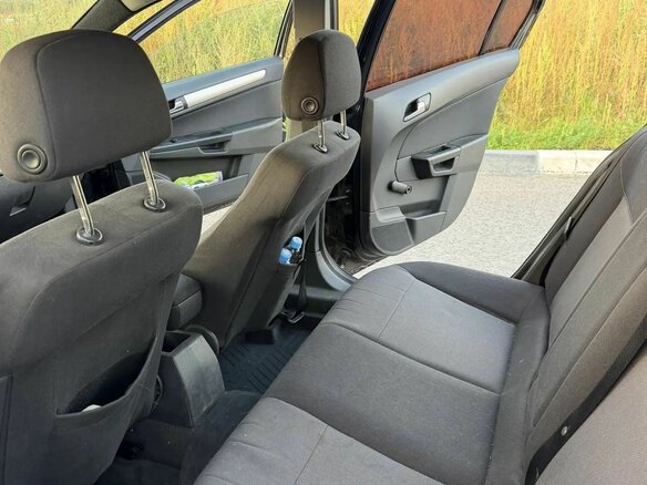 2008 Opel Astra H Рестайлинг, чёрный, 390000 рублей - вид 3