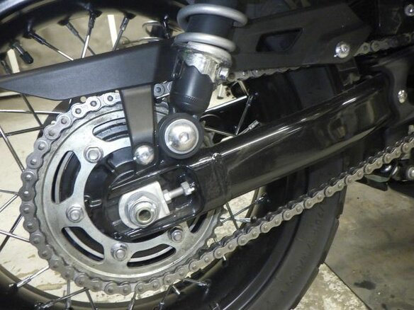 2021 Triumph Scrambler, серый, 900000 рублей - вид 9