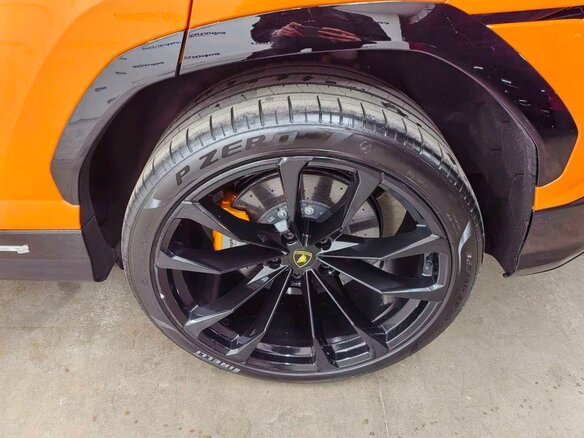 2023 Lamborghini Urus S I Рестайлинг, оранжевый, 32440600 рублей - вид 11
