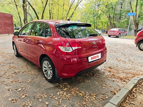 2011 Citroen C4 II, красный, вид 5