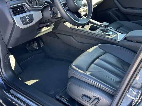 2021 Audi A4 35 TFSI V (B9) Рестайлинг, серый, 3550000 рублей - вид 10