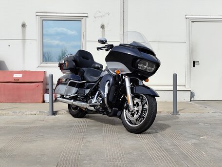 2019 Harley-Davidson Road Glide, синий, 1699000 рублей, вид 2