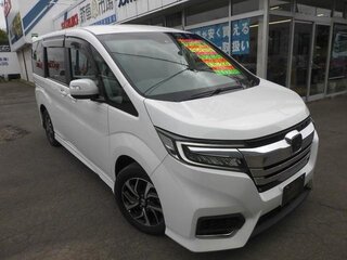 2021 Honda Stepwgn Spada V Рестайлинг, белый, 2150000 рублей, вид 3