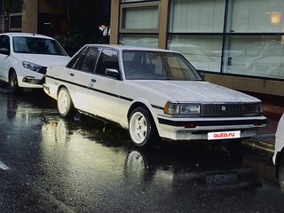 1986 Toyota Mark II V (X70), белый, 350000 рублей, вид 1