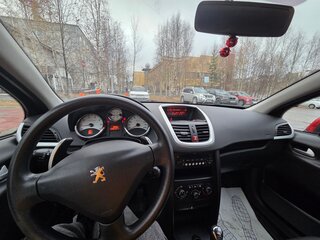 2009 Peugeot 207 I Рестайлинг, красный, 350000 рублей, вид 4