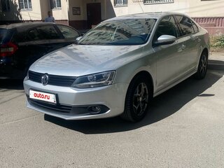 2014 Volkswagen Jetta VI, серебристый, 950000 рублей, вид 1