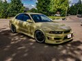 1999 Mitsubishi Galant VIII, жёлтый, 2000000 рублей - вид 3