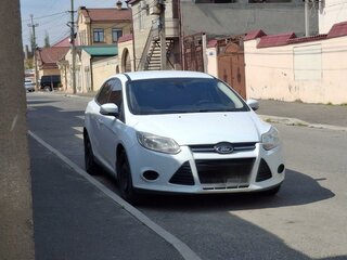 2012 Ford Focus III, белый, 600000 рублей, вид 3