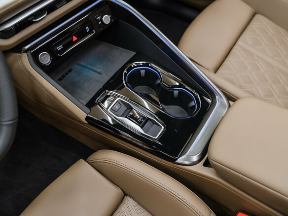 2026 Audi Q5 L III (GU), чёрный, 6295000 рублей - вид 13