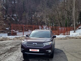 2011 Toyota Highlander II (XU40) Рестайлинг, пурпурный, 2100000 рублей, вид 2