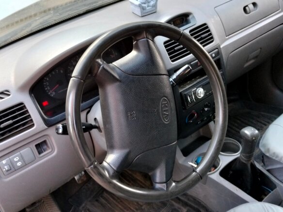 2003 Kia Rio I Рестайлинг, серебристый, 200000 рублей - вид 3