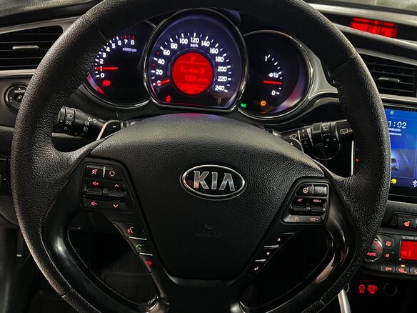 2016 Kia Ceed II Рестайлинг, серый, 1150000 рублей - вид 13