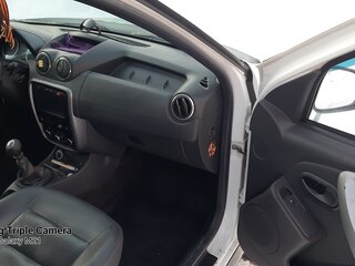 2013 Renault Duster I, белый, 600000 рублей, вид 4