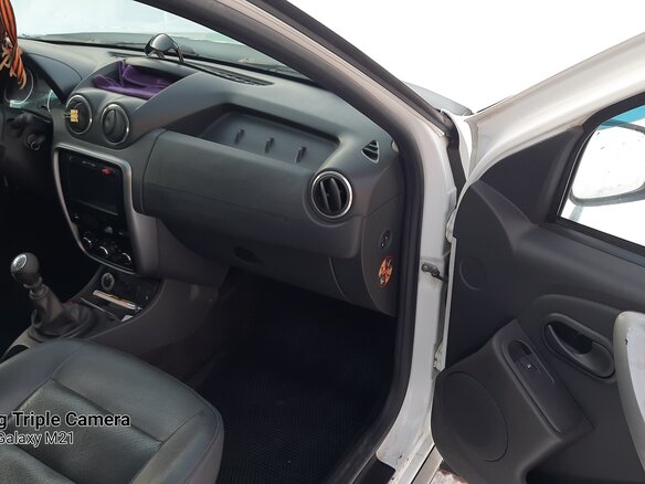 2013 Renault Duster I, белый, 600000 рублей - вид 3