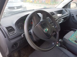 2012 Skoda Fabia II Рестайлинг, белый, 650000 рублей, вид 3