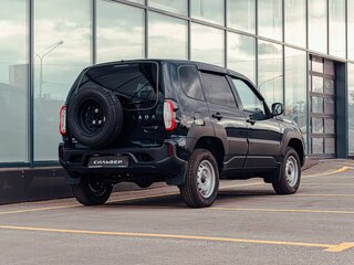 2026 Lada (ВАЗ) Niva Travel I Рестайлинг, зелёный, 1404810 рублей, вид 2