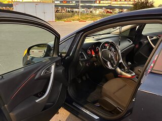 2010 Opel Astra J, синий, 600000 рублей, вид 4