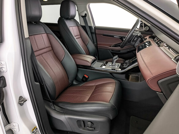 2023 Land Rover Range Rover Evoque II Рестайлинг, белый - вид 23