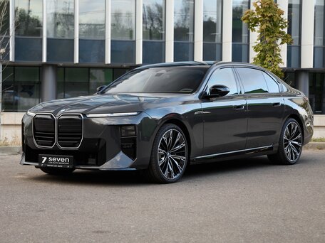 2026 BMW 7 серии 740 xDrive VII (G70) Рестайлинг, серый, 23800000 рублей, вид 1