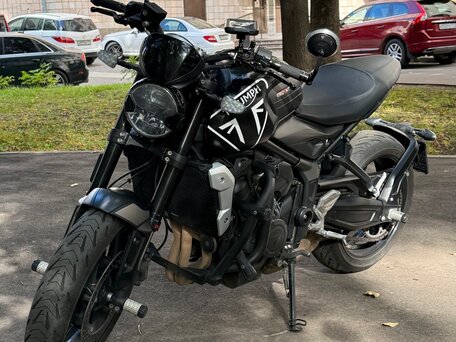 2021 Triumph Trident 660, чёрный, 777777 рублей, вид 2