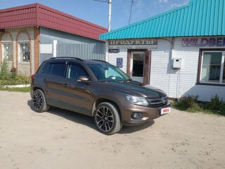 2014 Volkswagen Tiguan I Рестайлинг, коричневый, 1700000 рублей, вид 4