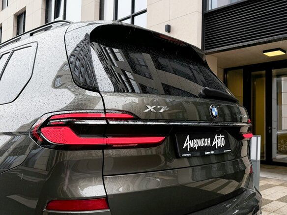 2023 BMW X7 40i I (G07) Рестайлинг, зелёный, 11790000 рублей - вид 9