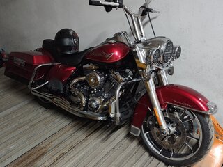 2012 Harley-Davidson Road King, красный, 1200000 рублей, вид 2