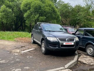 2008 Volkswagen Touareg I Рестайлинг, чёрный, 900000 рублей, вид 4