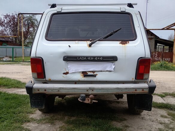 2009 Lada (ВАЗ) 2121 (4x4) I Рестайлинг, белый, 240000 рублей - вид 4