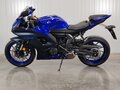 2023 Yamaha YZF-R7, синий, 849000 рублей - вид 4