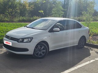 2014 Volkswagen Polo V, белый, 730000 рублей, вид 1