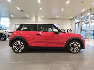 2024 Mini Hatch C IV (F65/F66/J01), красный, 4300000 рублей, вид 4