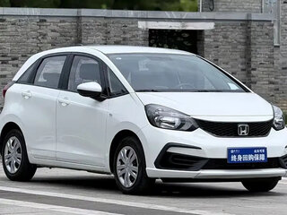 2023 Honda Fit Crosstar IV Рестайлинг, белый, 1421290 рублей, вид 2