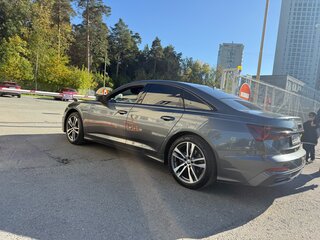 2019 Audi A6 45 TFSI V (C8), серый, 2850000 рублей, вид 3