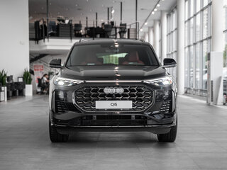 2026 Audi Q6 45 TFSI, чёрный, 7990000 рублей, вид 2