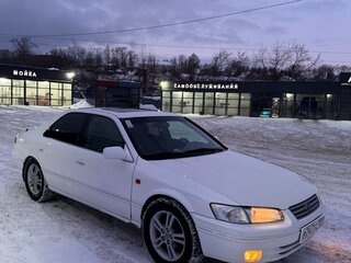1998 Toyota Camry IV (XV20), белый, 400000 рублей, вид 4