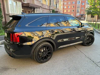2023 Kia Sorento IV, чёрный, 4900000 рублей, вид 5